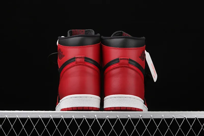 All Categories Air Jordan Jordan Series Basketball Shoes Air Jordan 1 High Pure Original Version Air Jordan 1 Hi 85 AJ1 Joe 1 Reversed Black and Red Forbidden High Basketball Shoes BQ4422-600